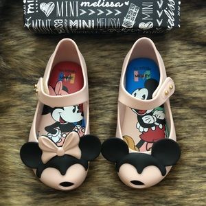 BRAND NEW MINI MELISSA DISNEY TWINS 9